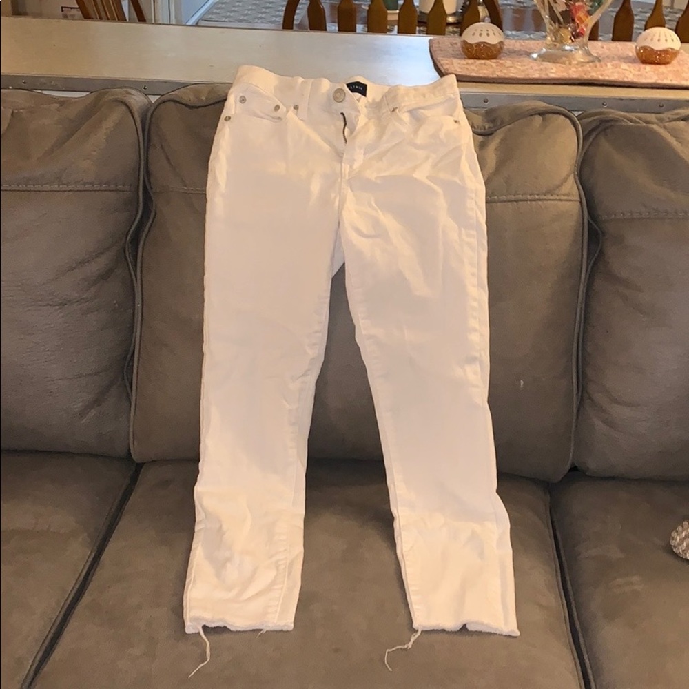 White Aeropostale skinny jeans